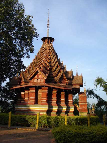Восьмиугольная пагода