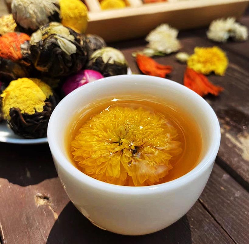 Жёлтая хризантема