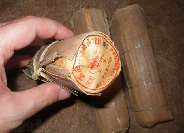 пуэр в бамбуковой упаковке
